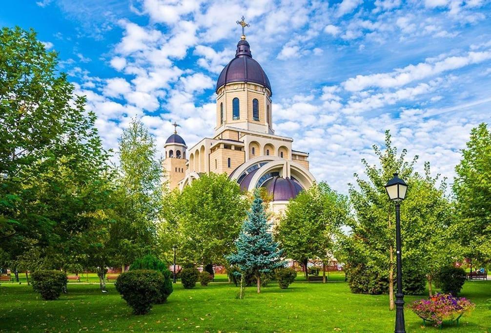 Ultracentral,Parcul Catedralei,Apartament 2 Camere Bacău Esterno foto