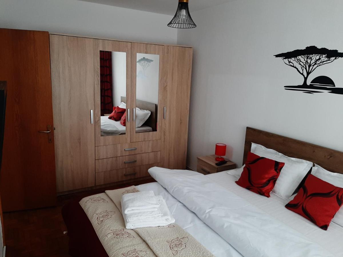 Ultracentral,Parcul Catedralei,Apartament 2 Camere Bacău Esterno foto